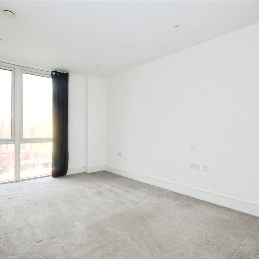 Gaumont Place, London, SW2 4GB - Photo 1