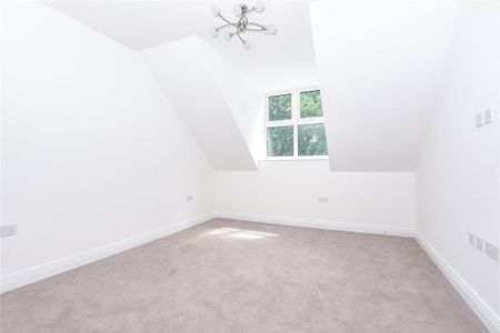 4 bedroom terraced house to rent - Photo 2