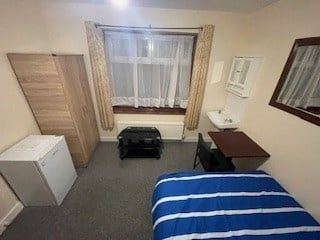 Room in a Shared House, Princes Avenue, N13 - Photo 2