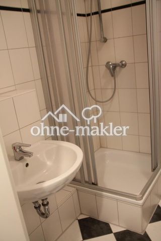 Sanierte 2 Zimmerwohnung mit Balkon und EBK, Denkmalgeschützes Haus - Foto 3