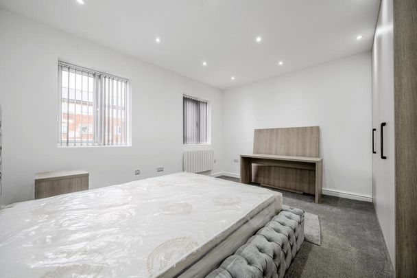 2 bedroom flat to rent - Photo 1