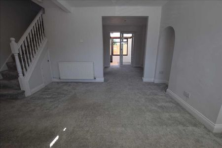 3 bedroom house to rent - Photo 2