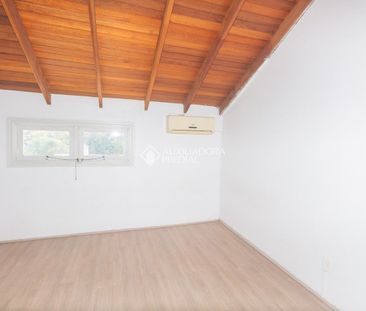 Casa com 3 quartos e 212m² para alugar em São Sebastião, Porto Alegre. - Foto 4