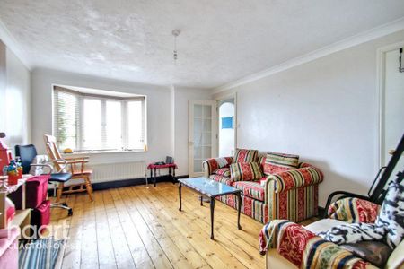 3 bedroom semi-detached house to rent - Photo 2