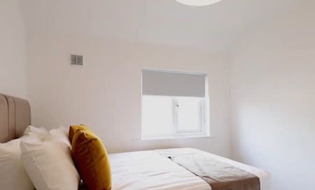 Ringwood Crescent, Southmead - Photo 5