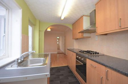 2 bedroom terraced house to rent - Photo 5