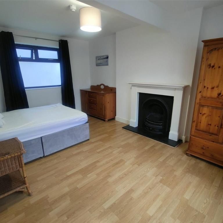 1 bedroom semi-detached house to rent - Photo 1