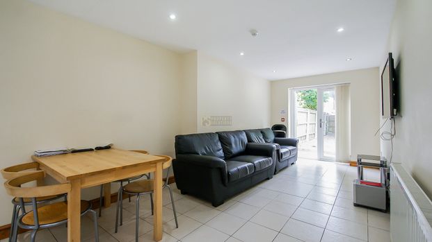 230 Tiverton Road - Photo 1