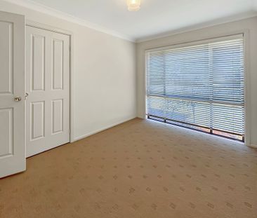 4 Bedroom home in Orana Heights - Photo 5