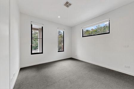 18A Percy Street, Balwyn VIC 3103 - House For Rent | Domain - Photo 5