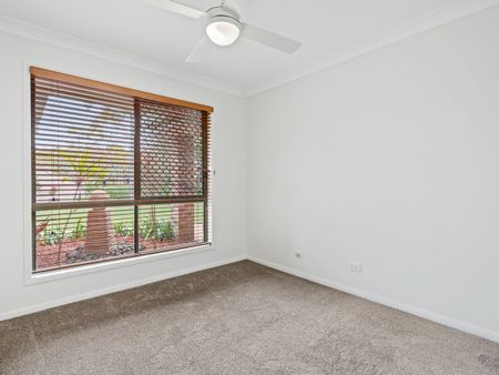 Discover Your Dream Family Home with a pool in a Quiet Cul-de-sac - Photo 4