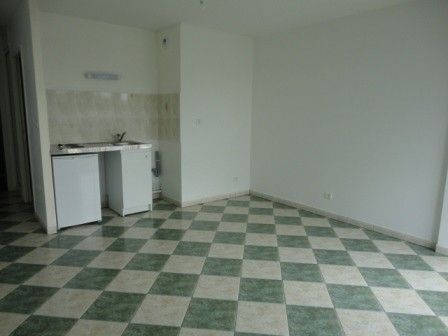Location Appartement 1 pièce 27m² ARRAS 62000 - Photo 4