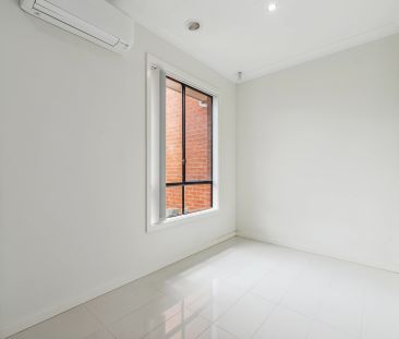 Modern Boutique Single Level Villa in a coveted Locale! - Photo 2