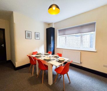 1 bedroom in a house share to rent - Photo 5