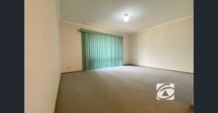 HOME IN OATLANDS ESTATE - Photo 4