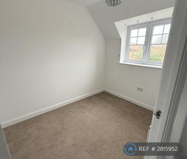 4 bedroom detached house to rent - Photo 6