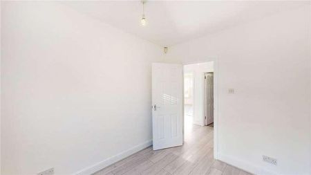 Pemberton Gardens, Archway, London, N19 - Photo 5