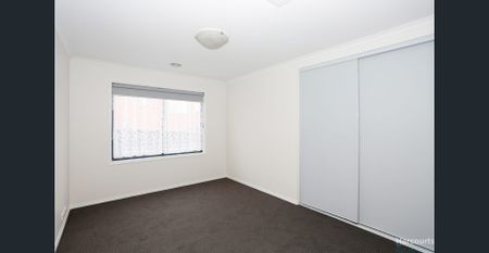 Amazing Family Home - Photo 5