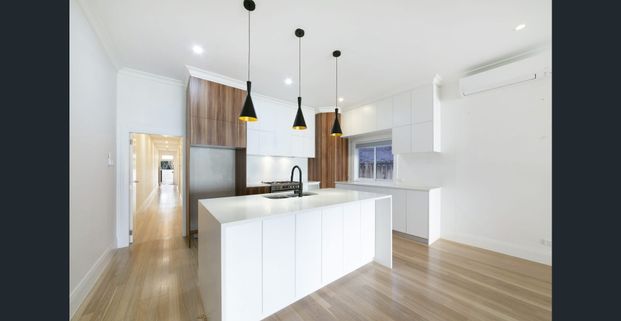 Stunning semi in ultra desirable locale - Photo 1