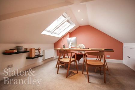 3 bedroom semi-detached house to rent - Photo 3