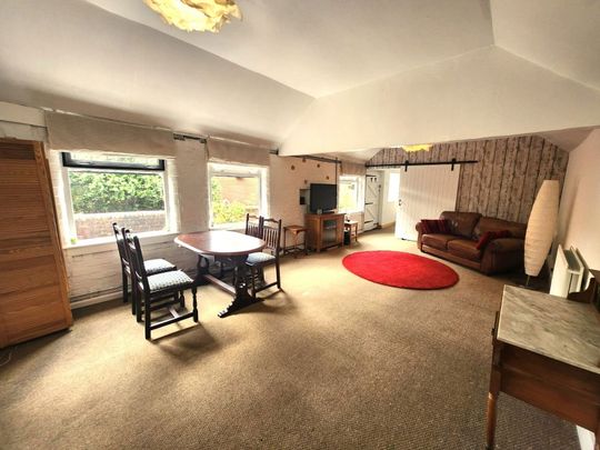 Coxs Lane, Cradley Heath, B64 5NS - Photo 1