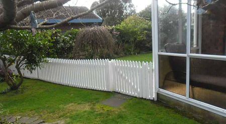 Waikanae - 3 Bedrooms - Photo 4