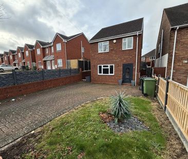 3 bedroom detached house to rent - Photo 4