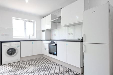 1 bedroom flat to rent - Photo 5