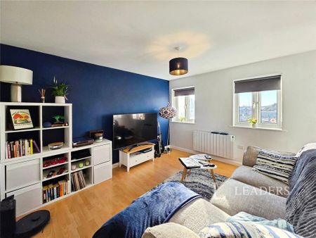 2 bedroom flat to rent - Photo 3
