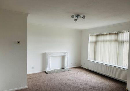 2 Bed Flat, The Larches, LU2 - Photo 4