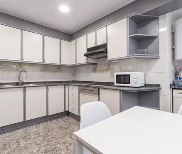 Avenida de Ausiàs March, Valencia, Valencian Community 46006 - Photo 1