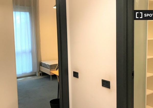 milan, Lombardy 20122