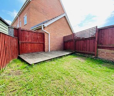 Heather Court, Castleford, WF10 5FR - Photo 4