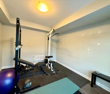 For Lease - 1079 Speedvale Court, Kanata, Ontario - Photo 1