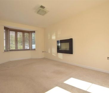 Trafalgar Road, Tewkesbury, Gloucestershire, GL20 - Photo 1