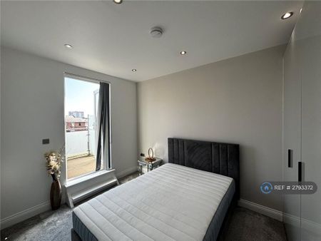 2 bedroom flat to rent - Photo 3