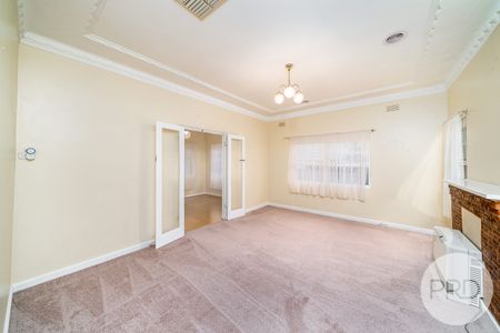 97 Fernleigh Road, Turvey Park NSW 2650 - Photo 2