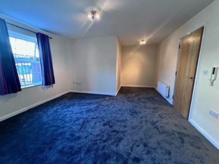 Burton Court, Long Eaton, NG10 1JW - Photo 2