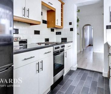 3 bedroom terraced house to rent - Photo 6