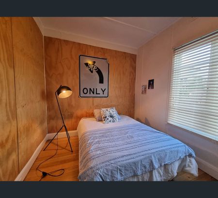 208 East Derwent Highway, Lindisfarne, Tas 7015 - Photo 4