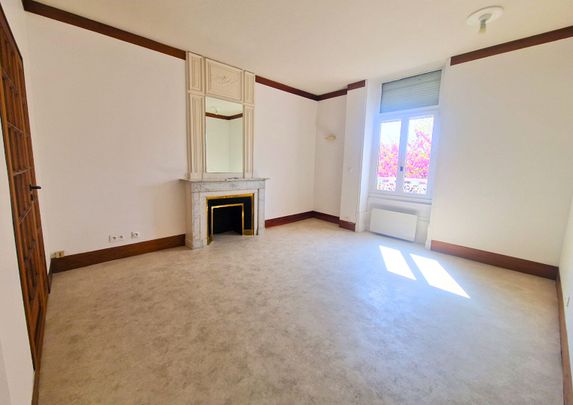 Location Appartement 2 pièces 57m² - Photo 1