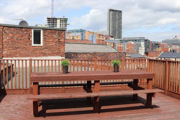 3 bedroom flat to rent - Photo 1