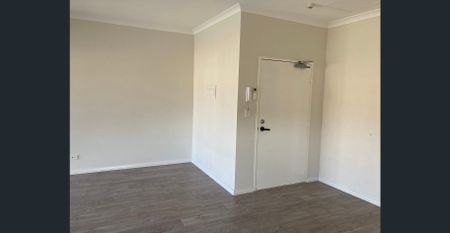 Stylish One-Bedroom Apartment $530 pw - Photo 5
