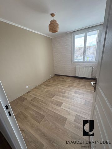 Location Appartement 5 pièces 84m² - Photo 5