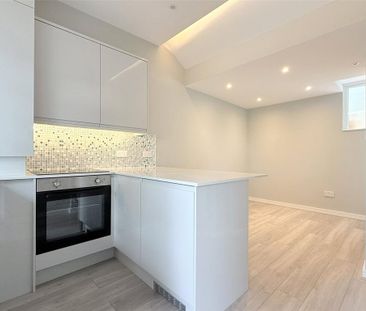 Maisonette to rent - Photo 2