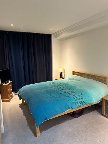 2 Bed Flat, Ferry Quays, TW8 - Photo 3