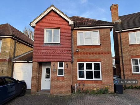 3 bedroom detached house to rent - Photo 5
