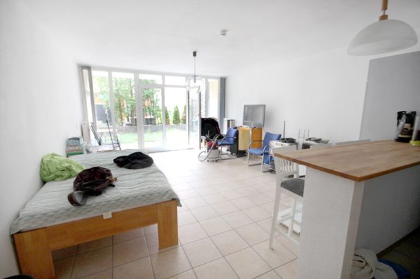 Pulheim! Erdgeschoss! Bildschönes und sonnenhelles 1-Zimmer-Appartement mit Terrasse, Garten und Tiefgaragenstellplatz! (LK 4740) - Foto 1