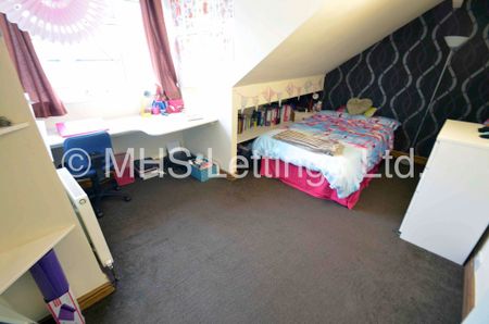 6 Bedroom Mid Terraced House for rent in Brudenell Mount - Photo 2