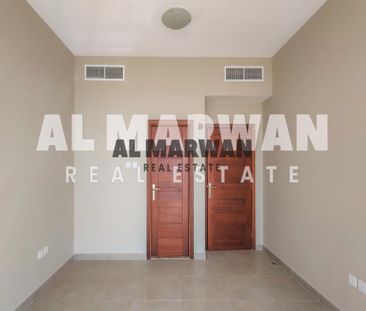 Spacious 3BHK for Rent/Free Parking/No Commission - Photo 4